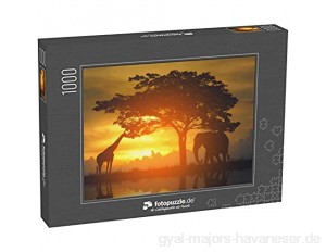 Puzzle 1000 Teile Silhouette Giraffe und Elefant auf Safari mit Sonnenuntergang Hintergrund - Klassische Puzzle mit edler Motiv-Schachtel Fotopuzzle-Kollektion 'Tiere'